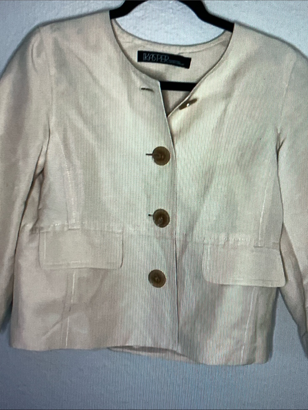 Kasper Women's Cream Button-Front Cropped Blazer